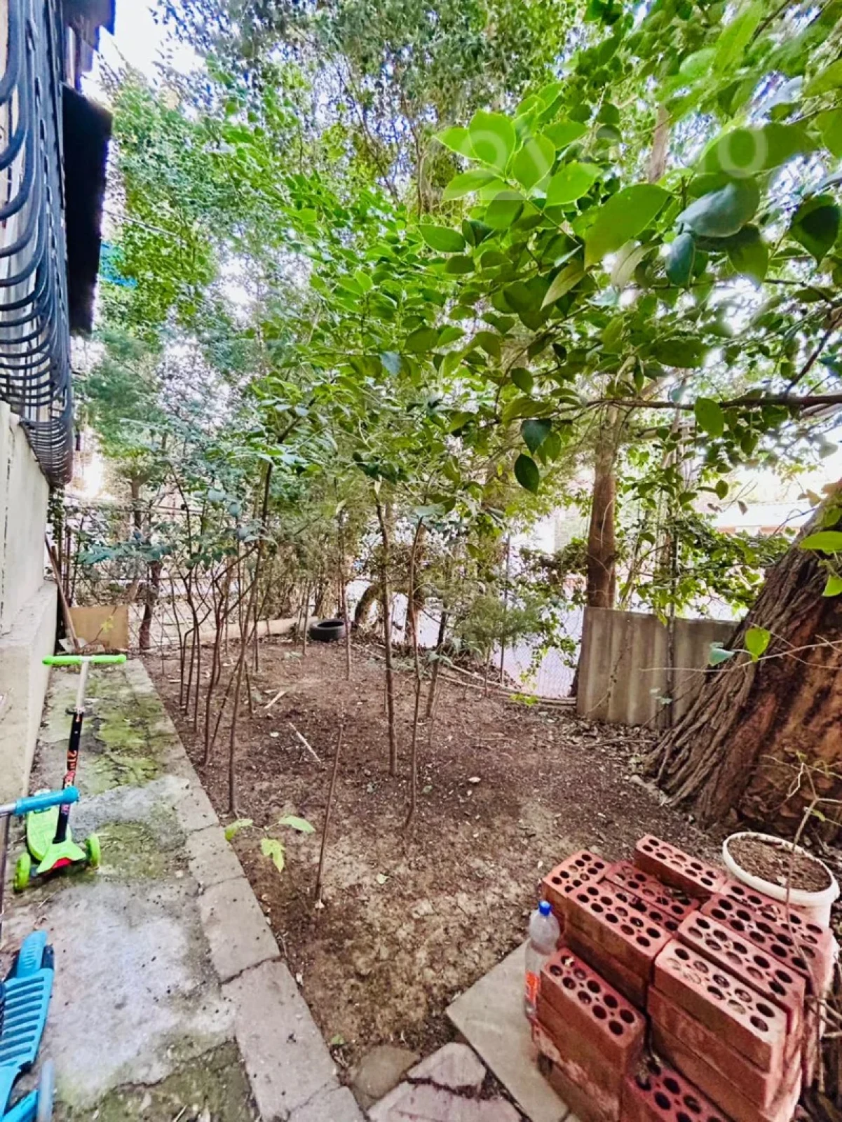 Satılır 4 otaqlı köhnə tikili 110 m²