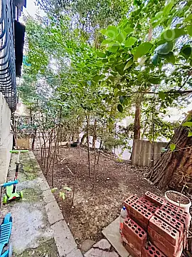 Satılır 4 otaqlı köhnə tikili 110 m²