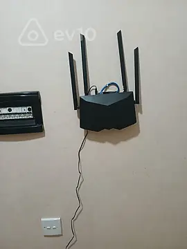 Kirayə verilir 2 otaqlı köhnə tikili 120 m²