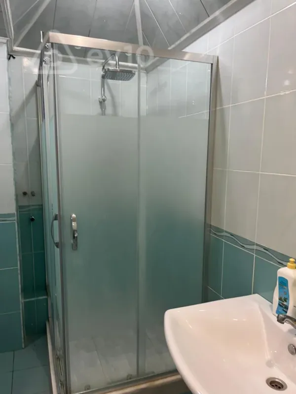 Kirayə verilir 3 otaqlı köhnə tikili 100 m²