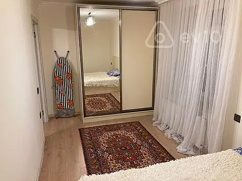 Kirayə verilir 2 otaqlı köhnə tikili 50 m²