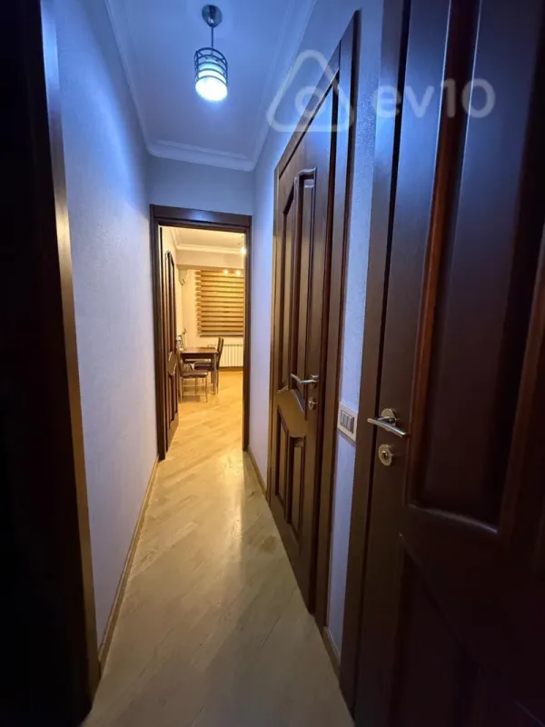 Kirayə verilir 3 otaqlı köhnə tikili 110 m²