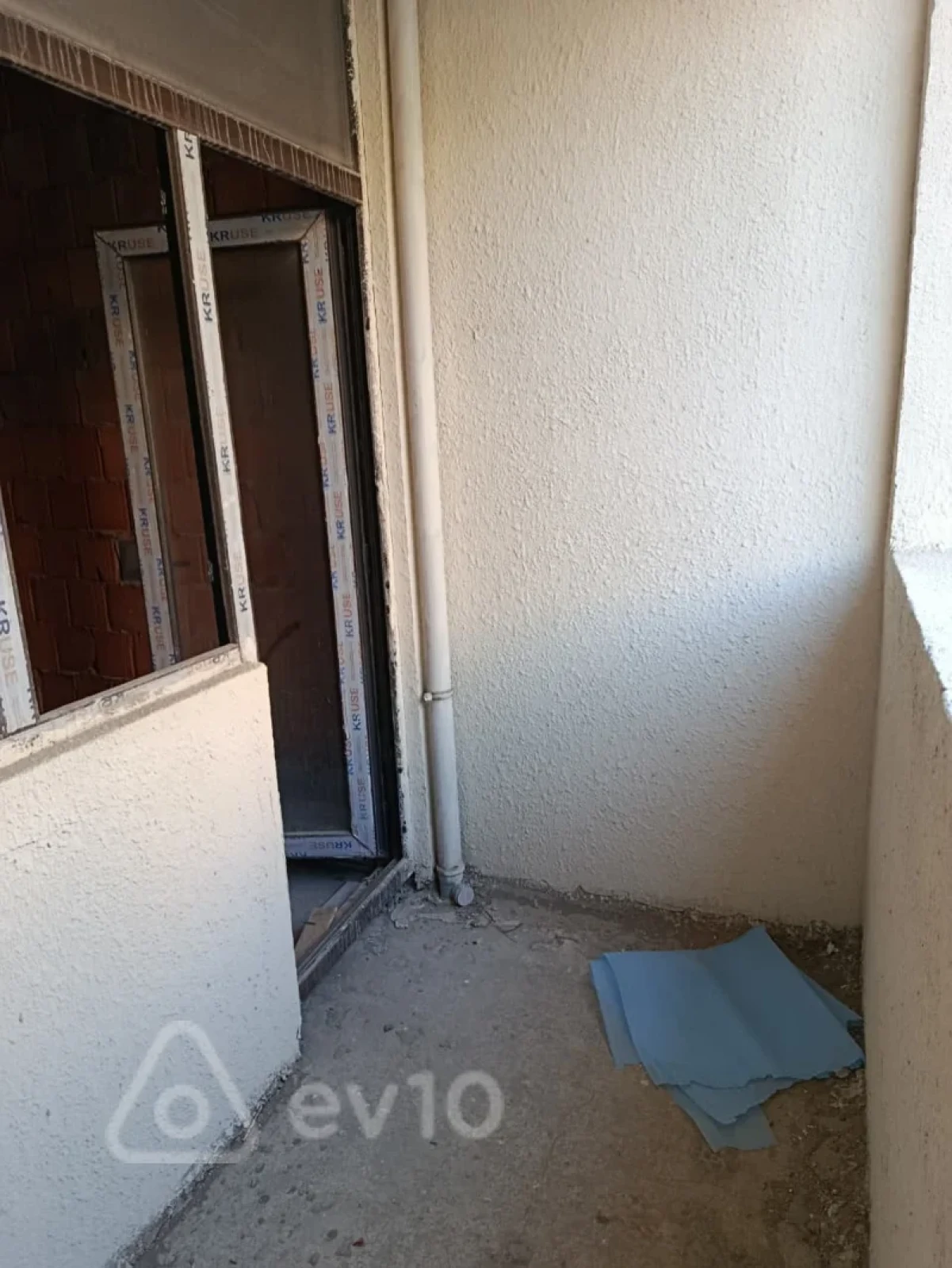 Satılır 2 otaqlı yeni tikili 58.5 m²