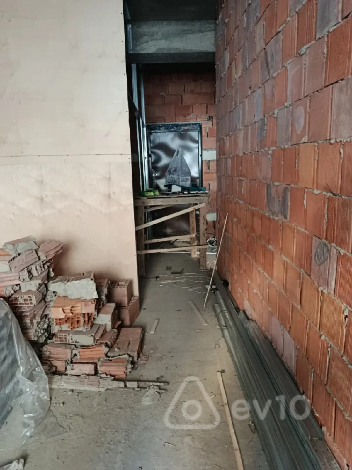 Satılır 2 otaqlı yeni tikili 58.5 m²