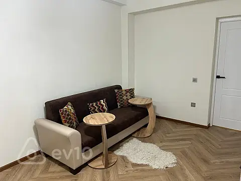 Kirayə verilir 1 otaqlı yeni tikili 43 m²