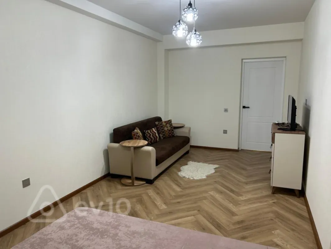 Kirayə verilir 1 otaqlı yeni tikili 43 m²