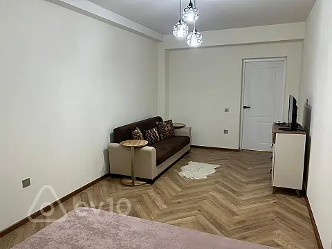 Kirayə verilir 1 otaqlı yeni tikili 43 m²