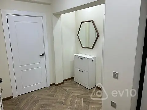 Kirayə verilir 1 otaqlı yeni tikili 43 m²