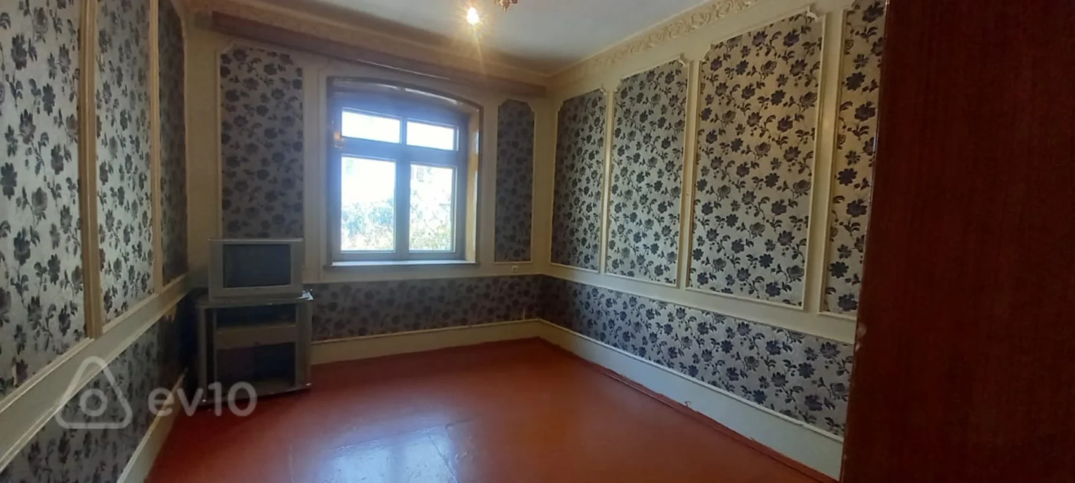 Satılır 3 otaqlı köhnə tikili 67 m²