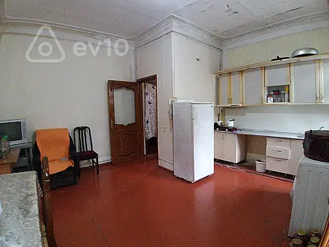 Satılır 3 otaqlı köhnə tikili 67 m²