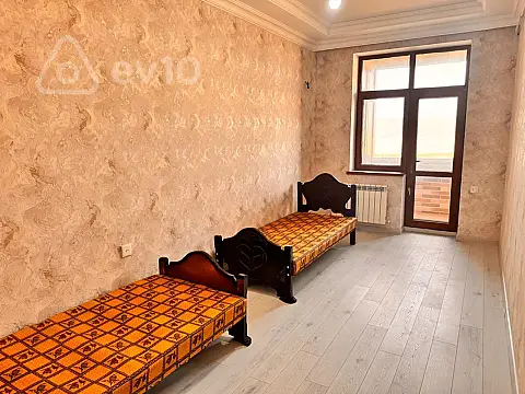 Kirayə verilir 2 otaqlı yeni tikili 93 m²
