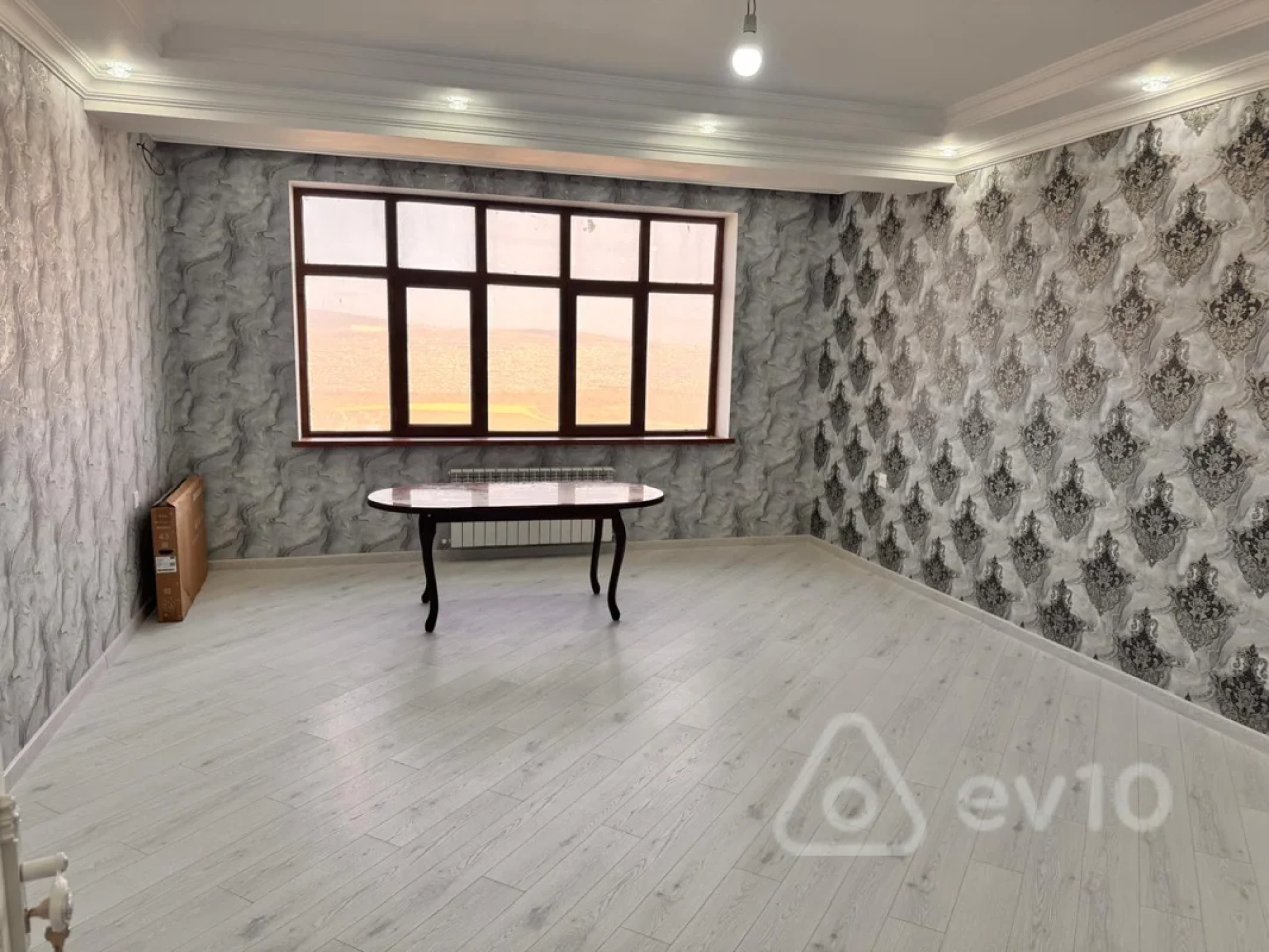 Kirayə verilir 2 otaqlı yeni tikili 93 m²