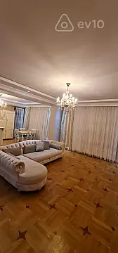 Kirayə verilir 3 otaqlı yeni tikili 165 m²