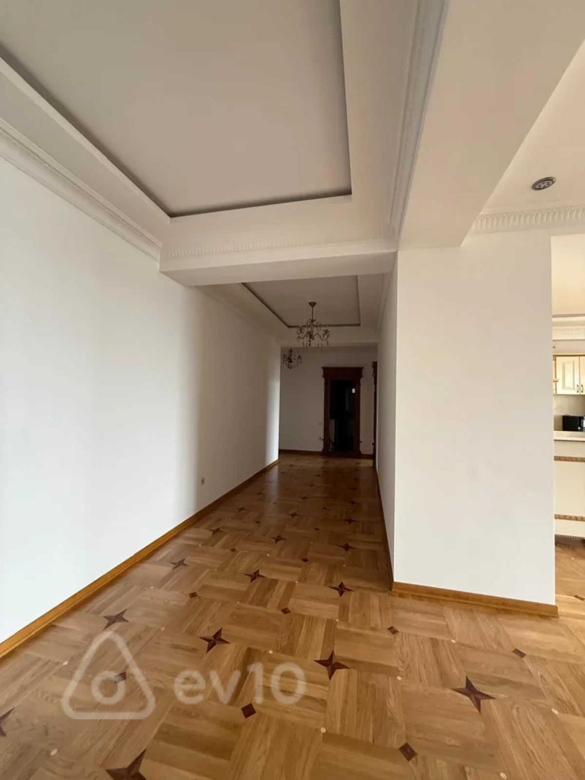 Kirayə verilir 3 otaqlı yeni tikili 165 m²