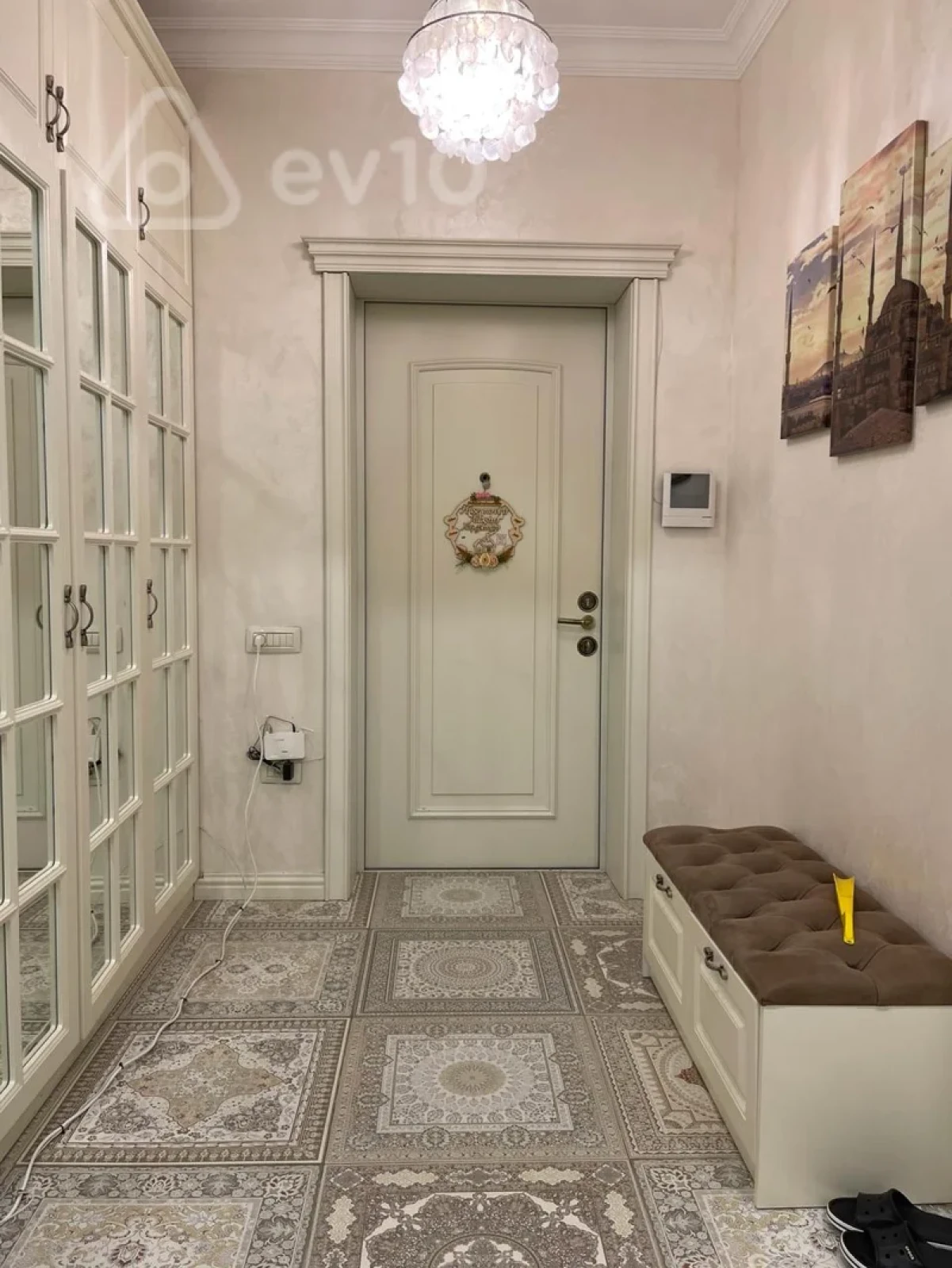 Satılır 4 otaqlı yeni tikili 168 m²