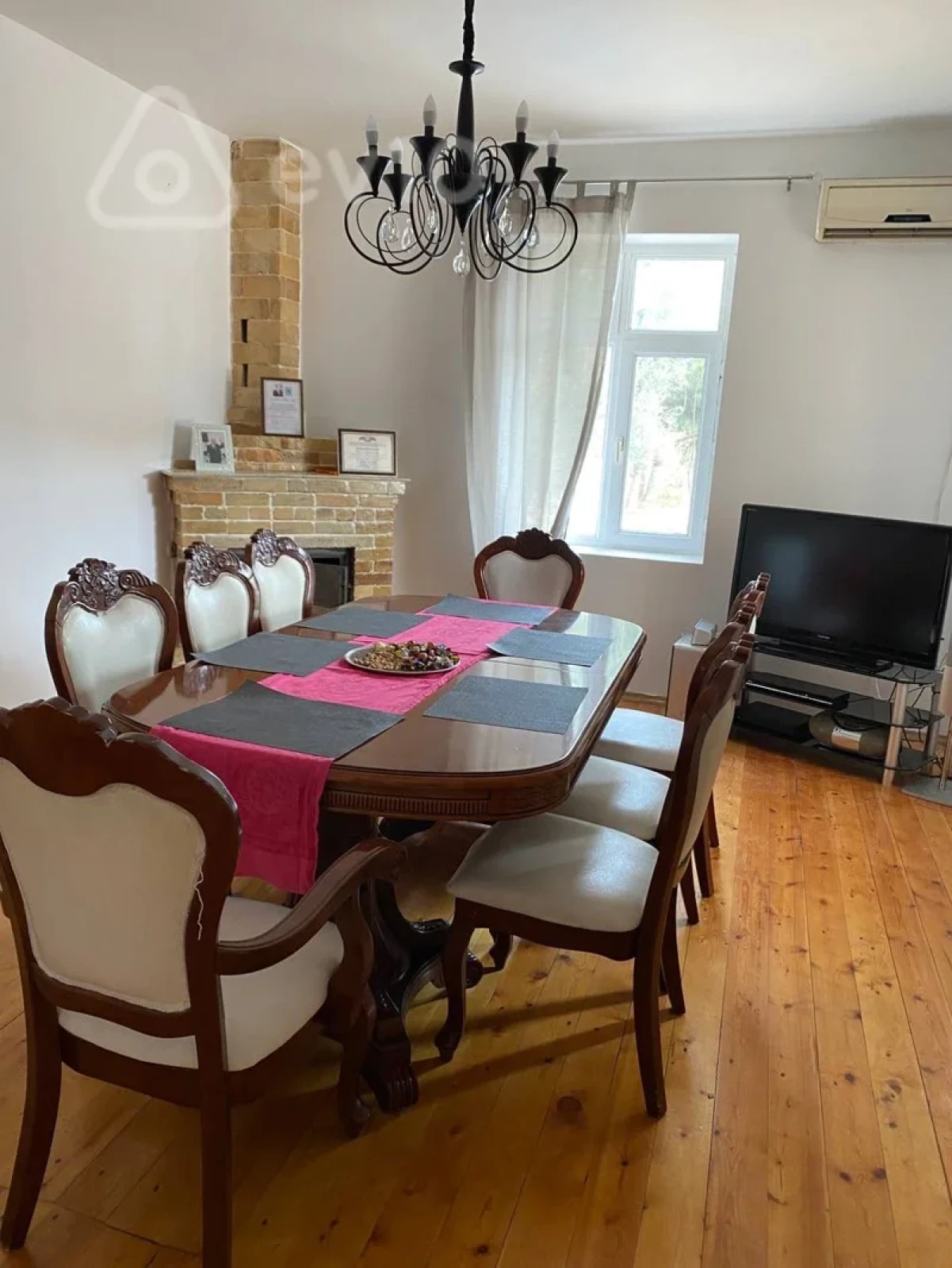 Kirayə verilir 3 otaqlı həyət evi 200 m²