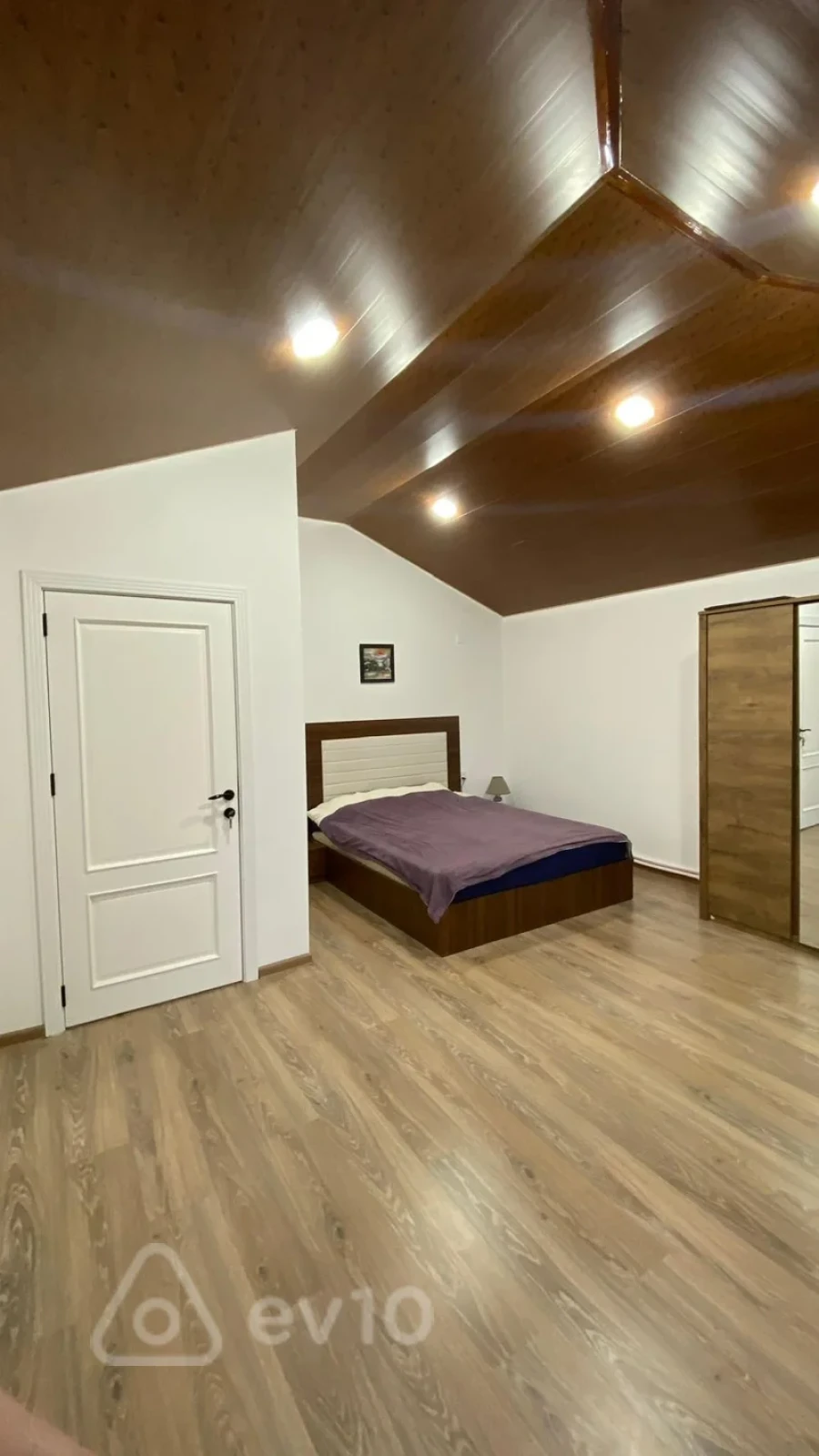 Kirayə verilir 3 otaqlı həyət evi 200 m²
