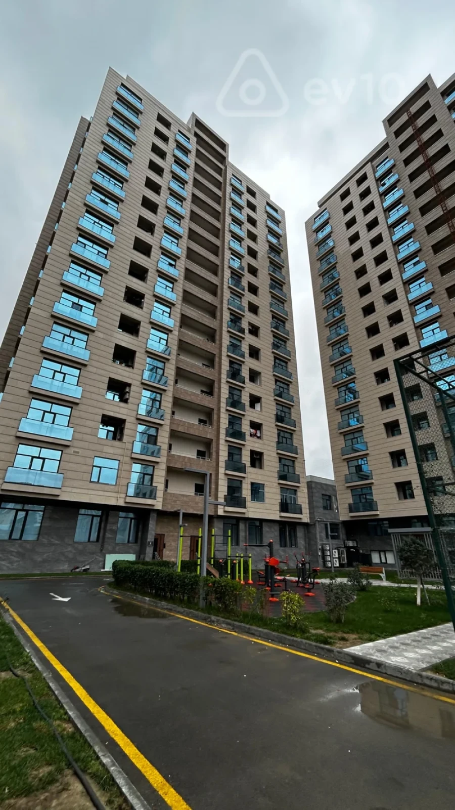Kirayə verilir 3 otaqlı yeni tikili 90 m²