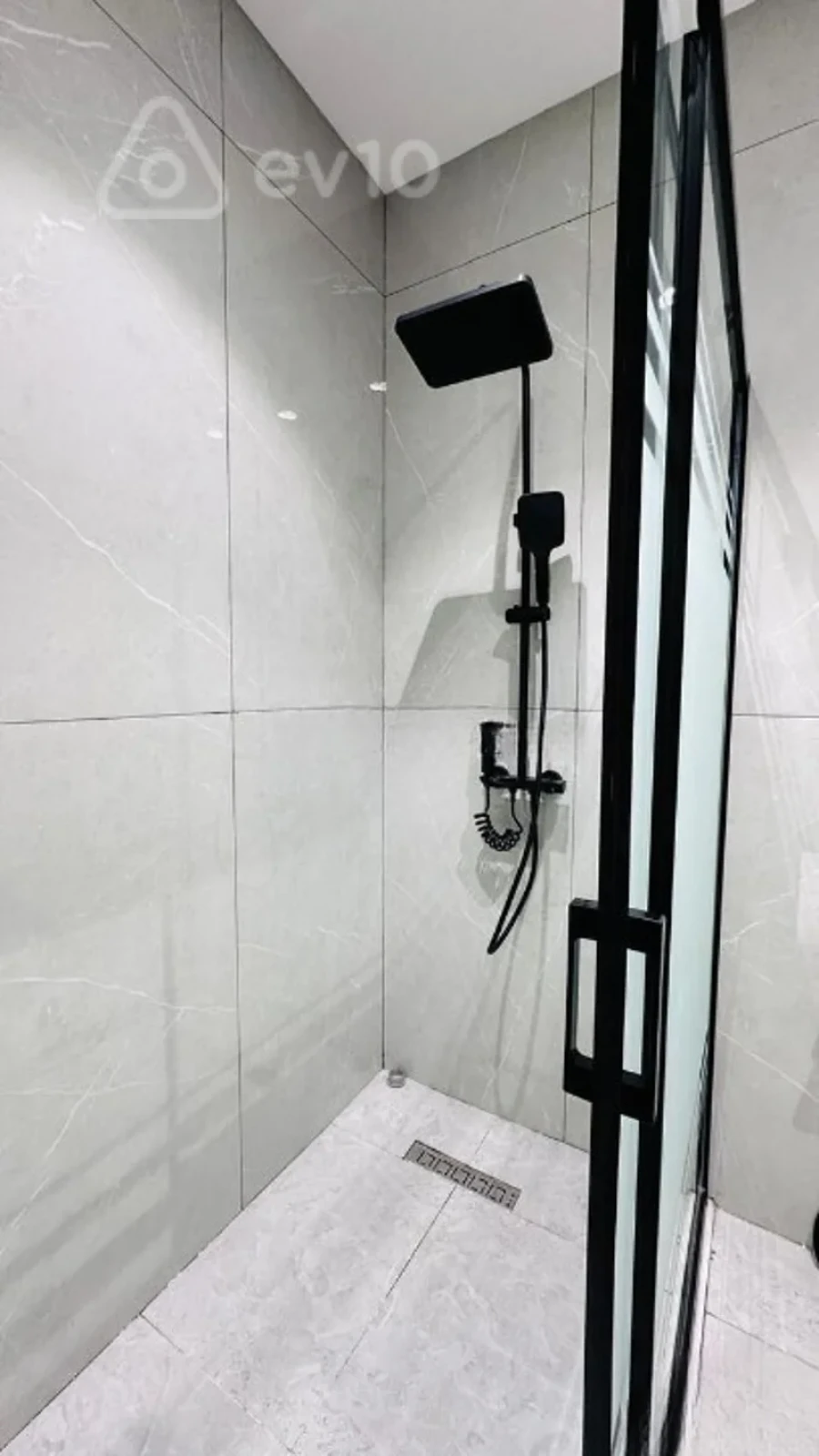 Satılır 3 otaqlı yeni tikili 90 m²