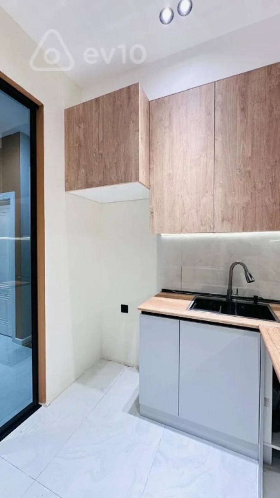 Satılır 3 otaqlı yeni tikili 90 m²