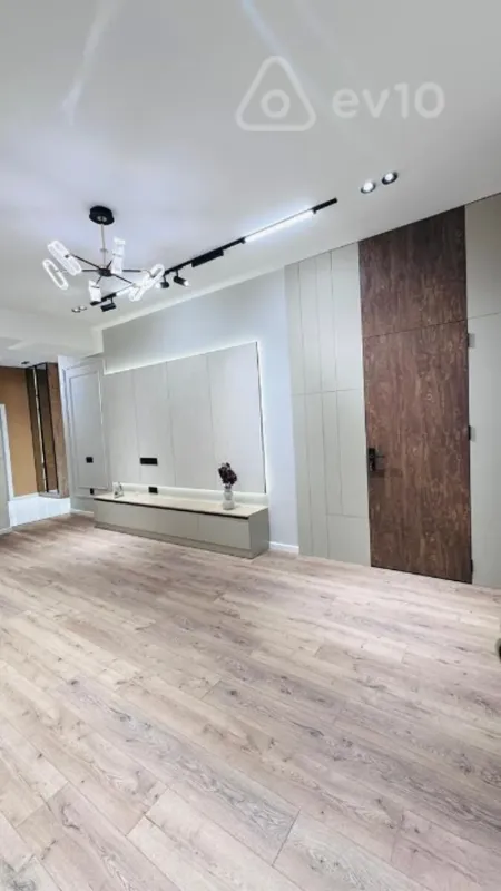 Satılır 3 otaqlı yeni tikili 90 m²