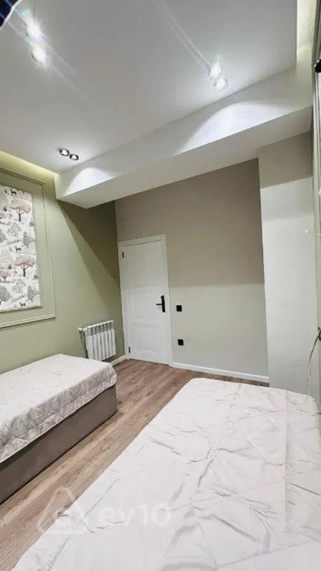 Satılır 3 otaqlı yeni tikili 90 m²