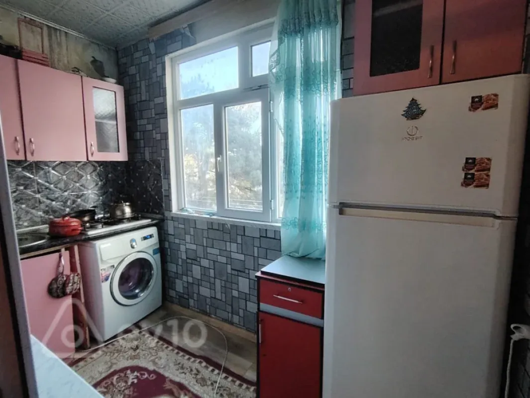 Kirayə verilir 3 otaqlı köhnə tikili 65 m²