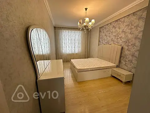 Kirayə verilir 2 otaqlı yeni tikili 70 m²