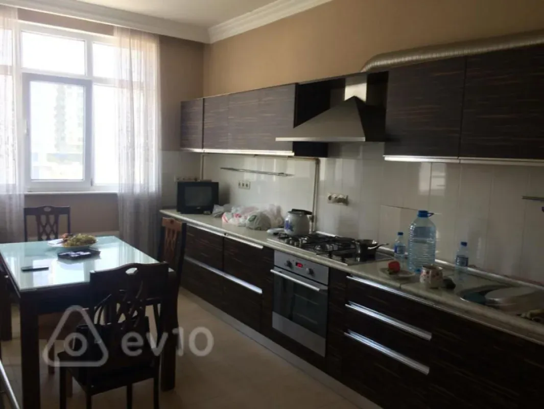 Satılır 3 otaqlı yeni tikili 124 m²