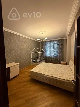 Kirayə verilir 3 otaqlı yeni tikili 134 m²