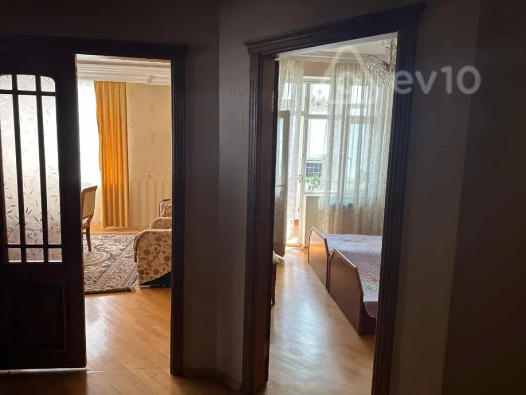 Satılır 3 otaqlı yeni tikili 127 m²