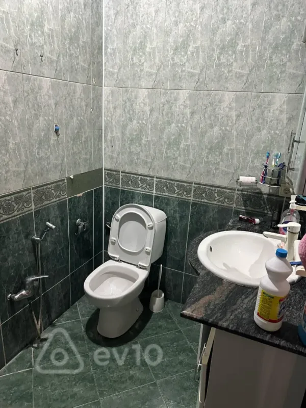 Satılır 3 otaqlı yeni tikili 127 m²