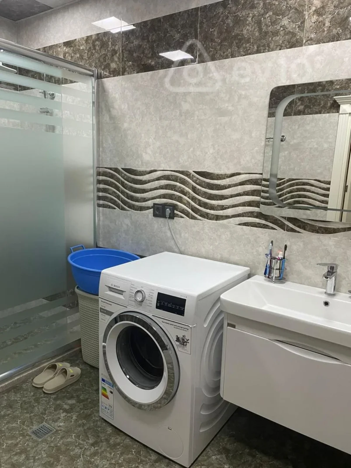 Satılır 3 otaqlı yeni tikili 127.4 m²