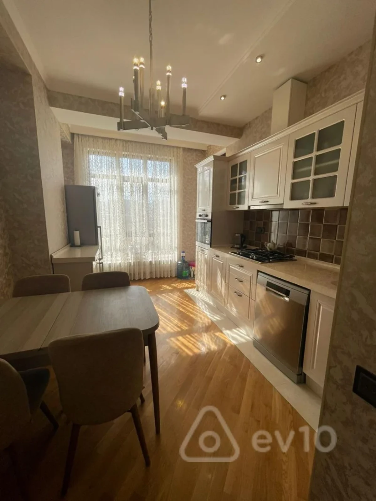 Satılır 3 otaqlı yeni tikili 127.4 m²