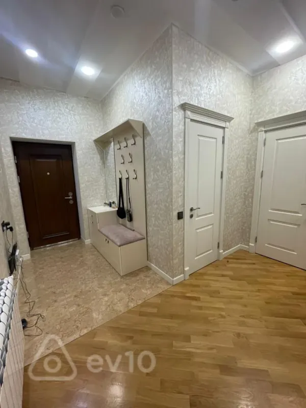Satılır 3 otaqlı yeni tikili 127.4 m²