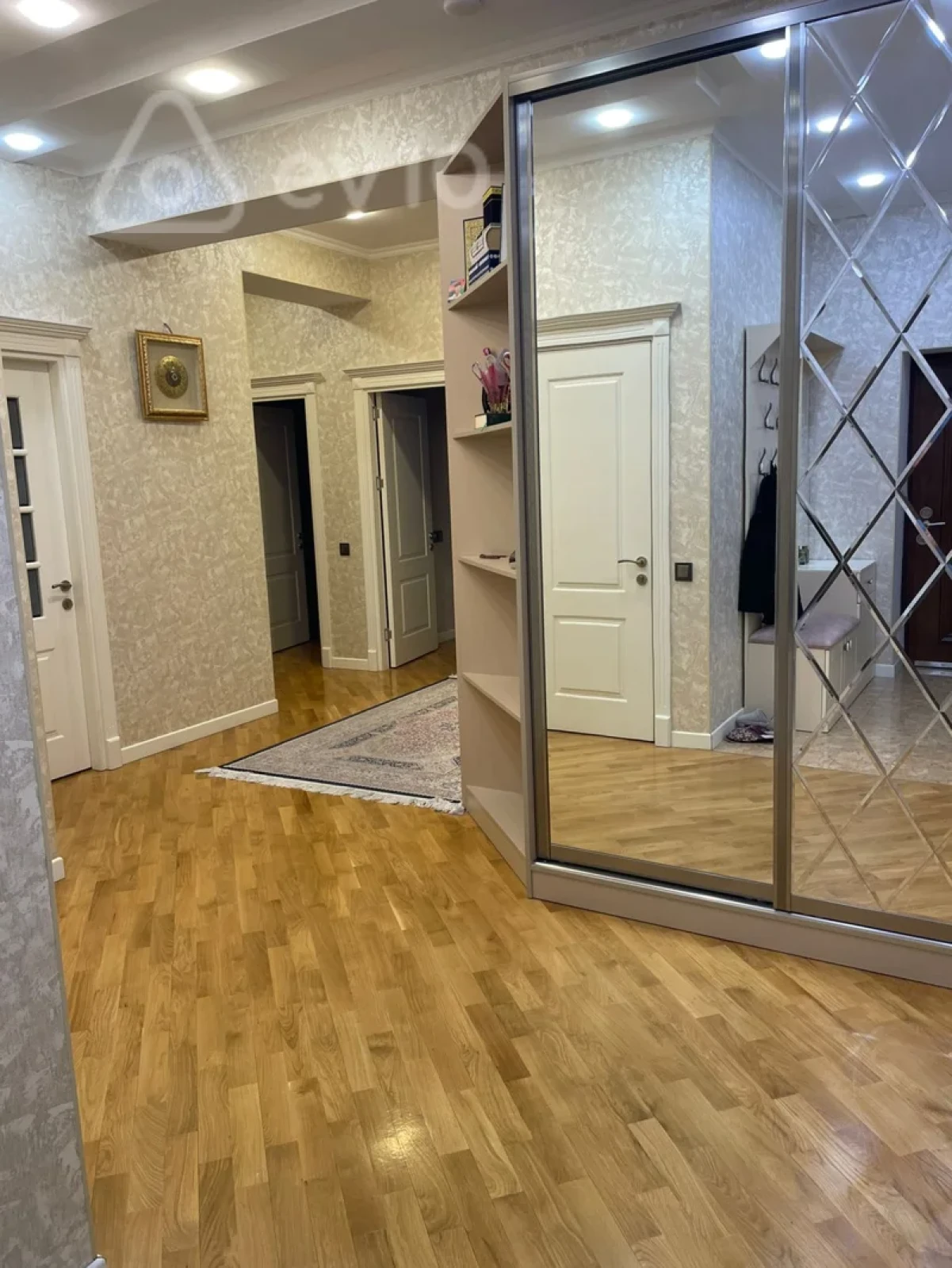 Satılır 3 otaqlı yeni tikili 127.4 m²
