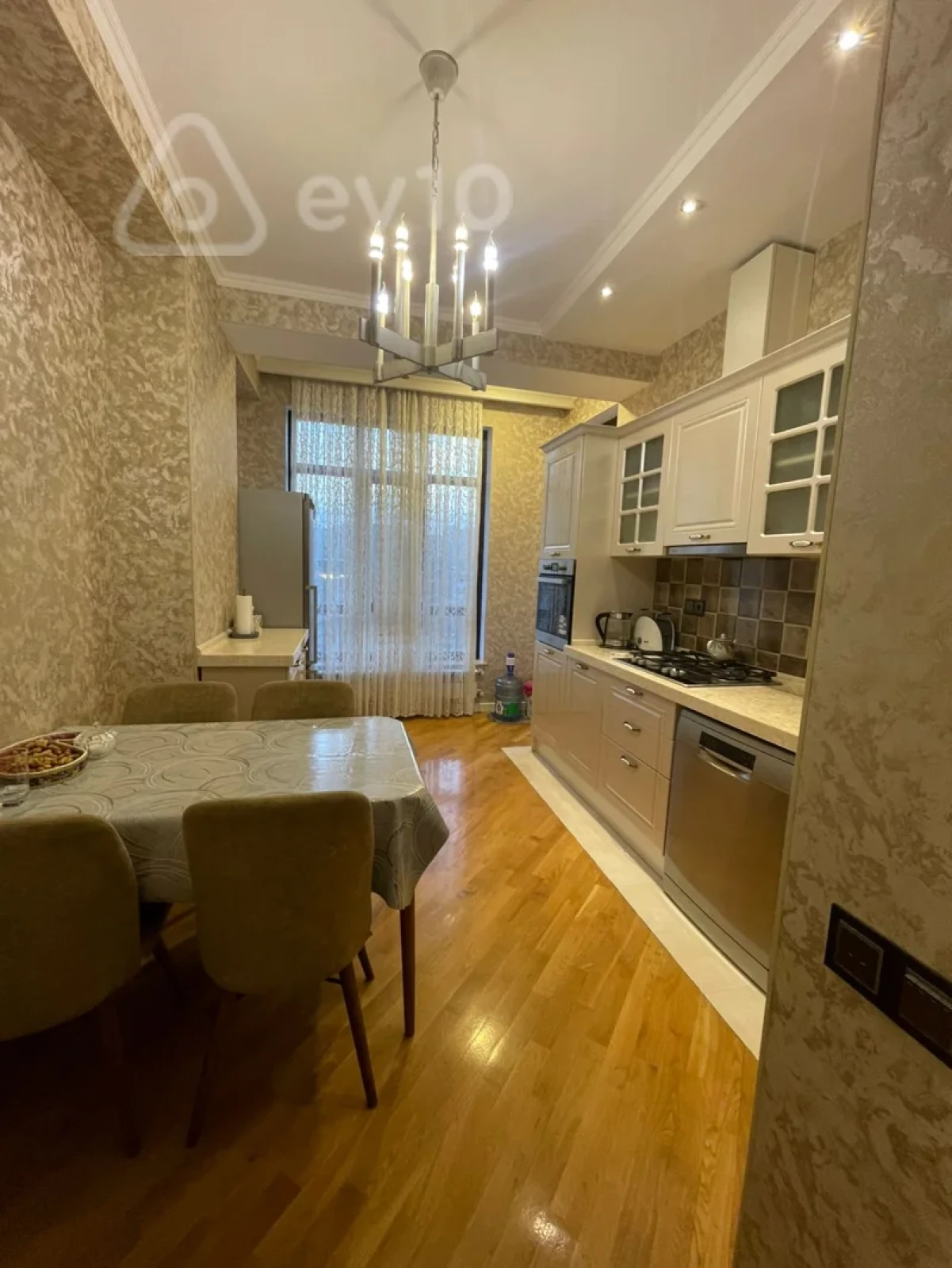 Satılır 3 otaqlı yeni tikili 127.4 m²
