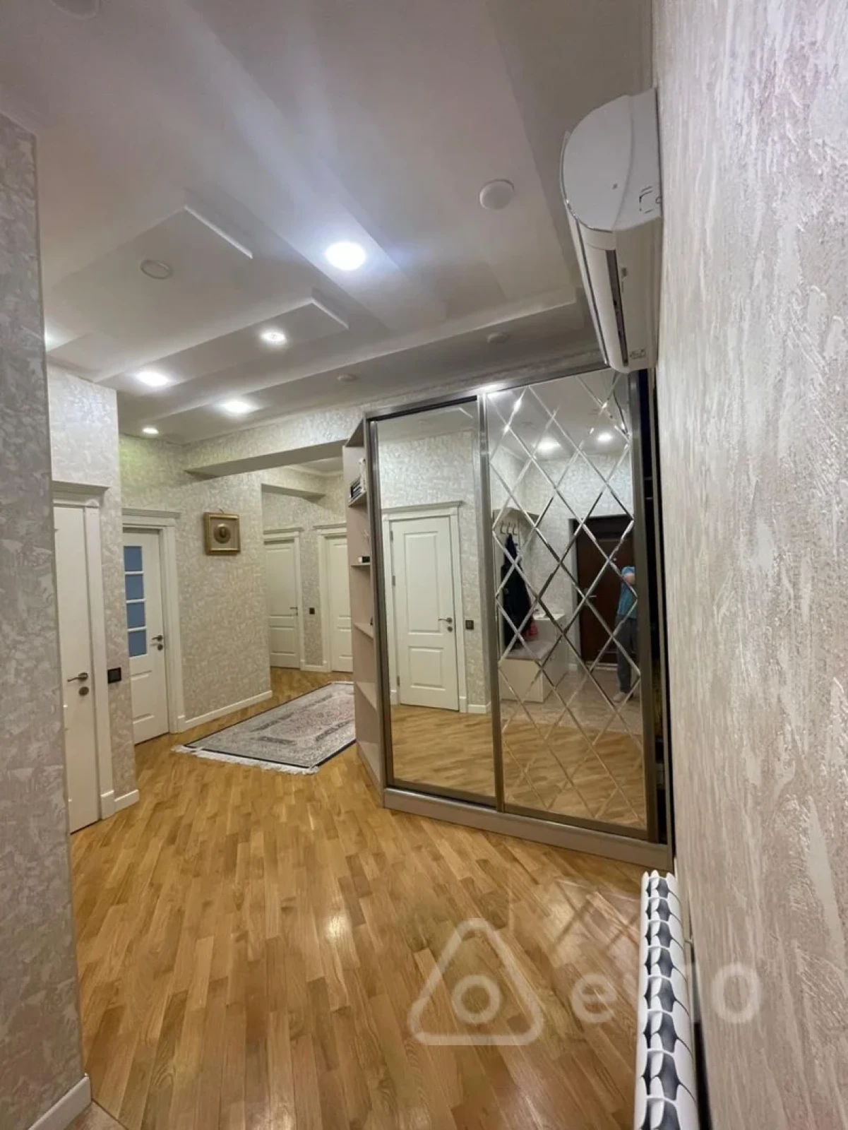 Satılır 3 otaqlı yeni tikili 127.4 m²