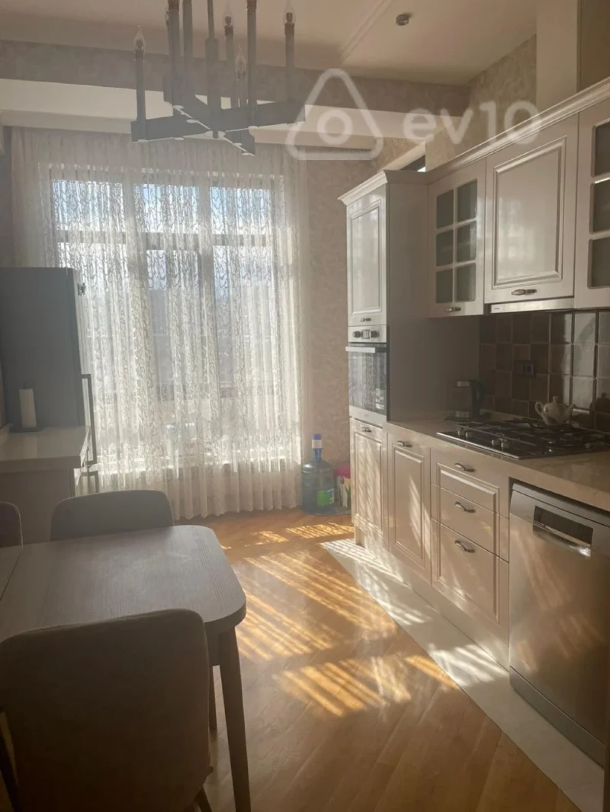 Satılır 3 otaqlı yeni tikili 127.4 m²