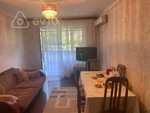 Kirayə verilir 2 otaqlı köhnə tikili 52 m² — Bakı, Yasamal 2 otaq 52.00 m²