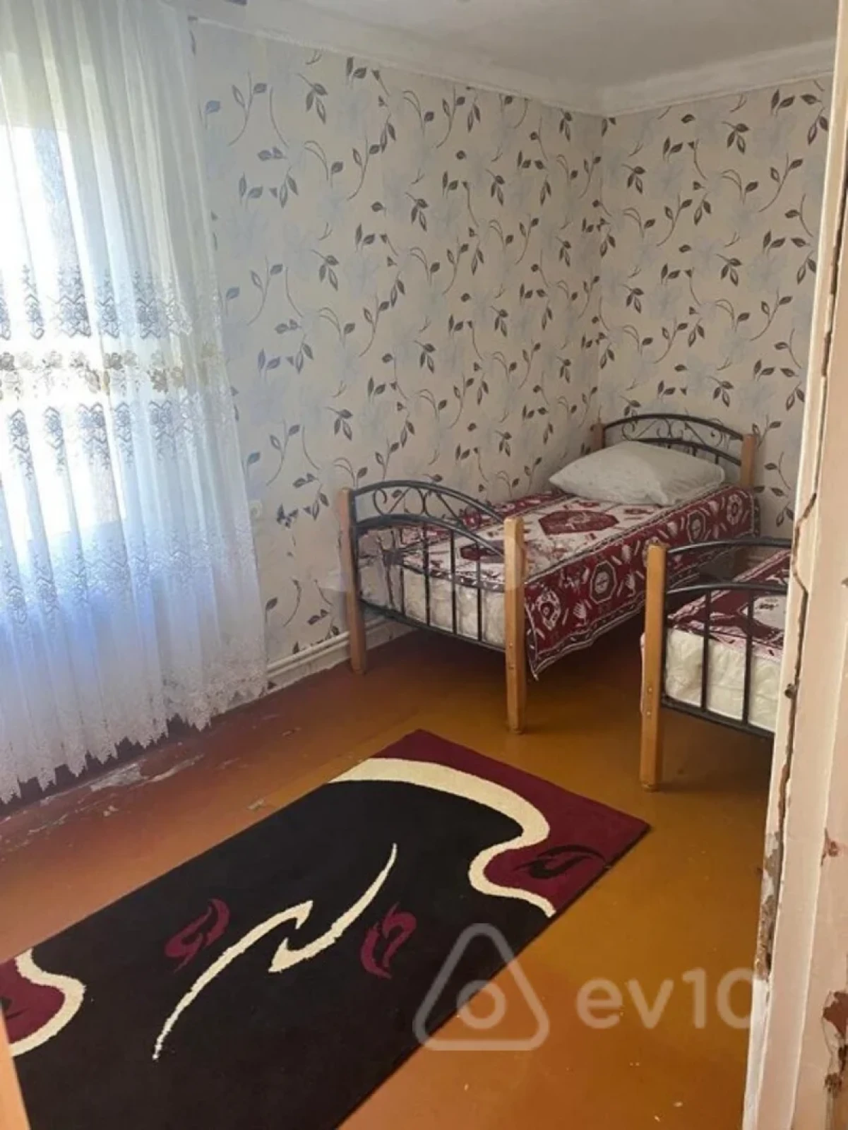 Kirayə verilir 2 otaqlı köhnə tikili 52 m²