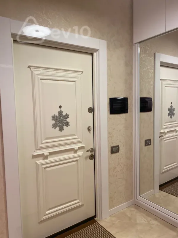 Kirayə verilir 2 otaqlı yeni tikili 70 m²