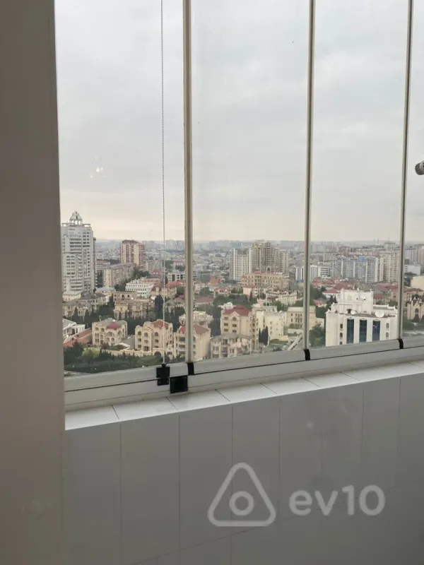 Kirayə verilir 2 otaqlı yeni tikili 70 m²
