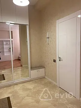 Kirayə verilir 2 otaqlı yeni tikili 70 m²