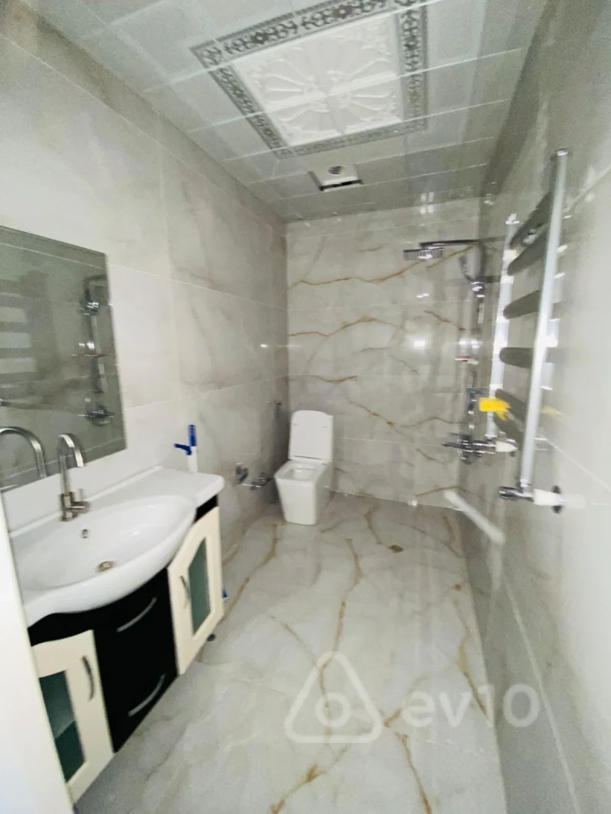 Kirayə verilir 2 otaqlı yeni tikili 40 m²