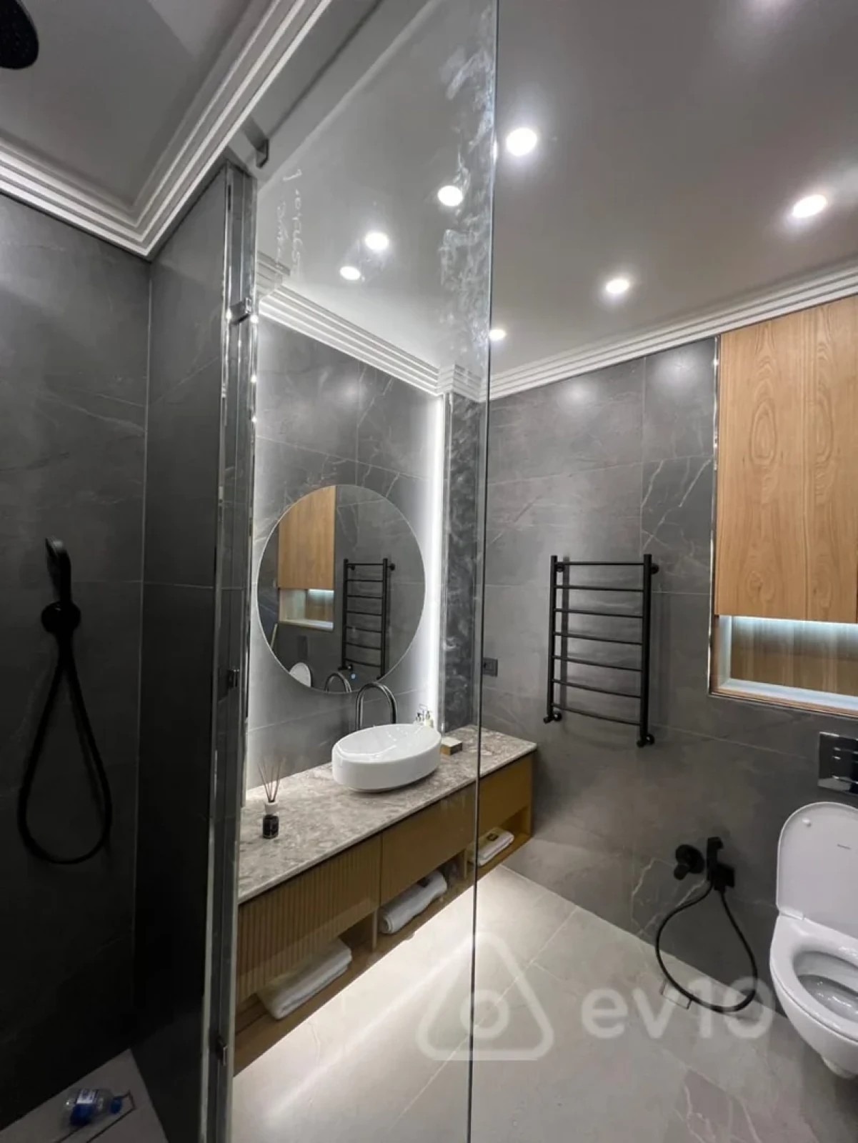 Kirayə verilir 2 otaqlı yeni tikili 120 m²