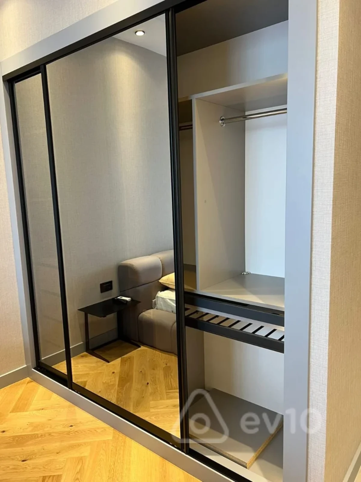 Kirayə verilir 2 otaqlı yeni tikili 120 m²