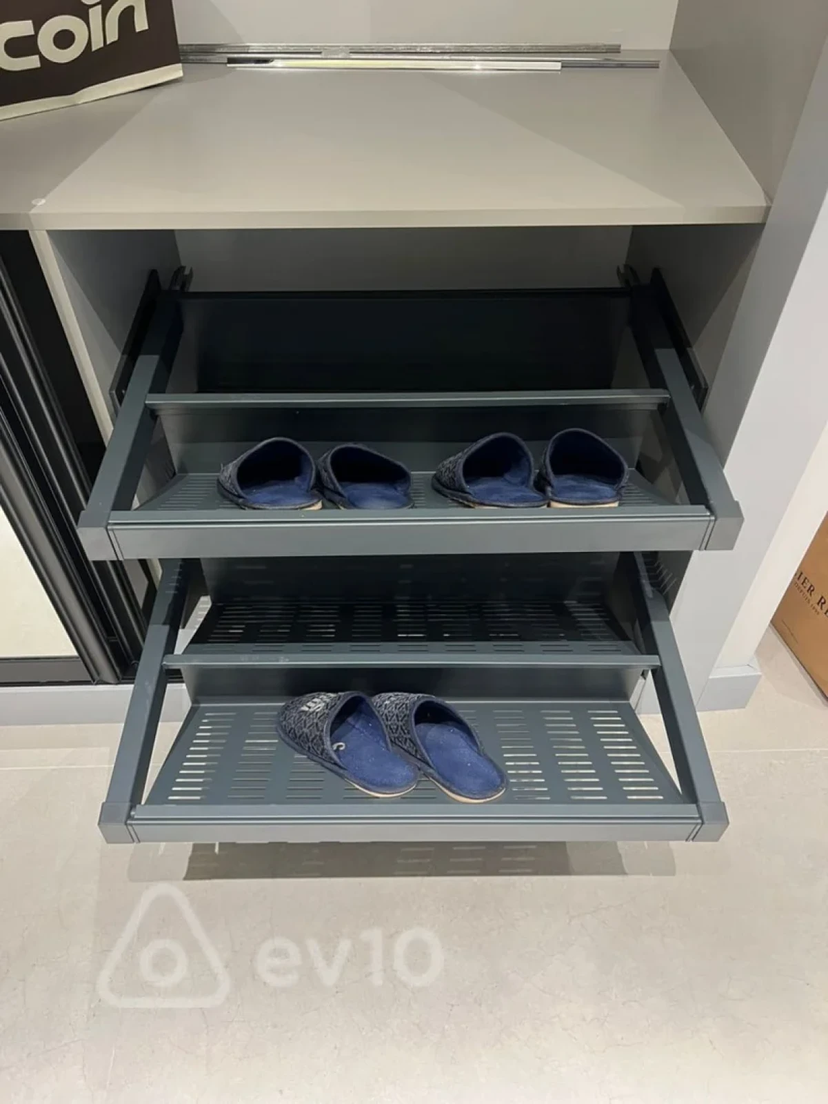 Kirayə verilir 2 otaqlı yeni tikili 120 m²