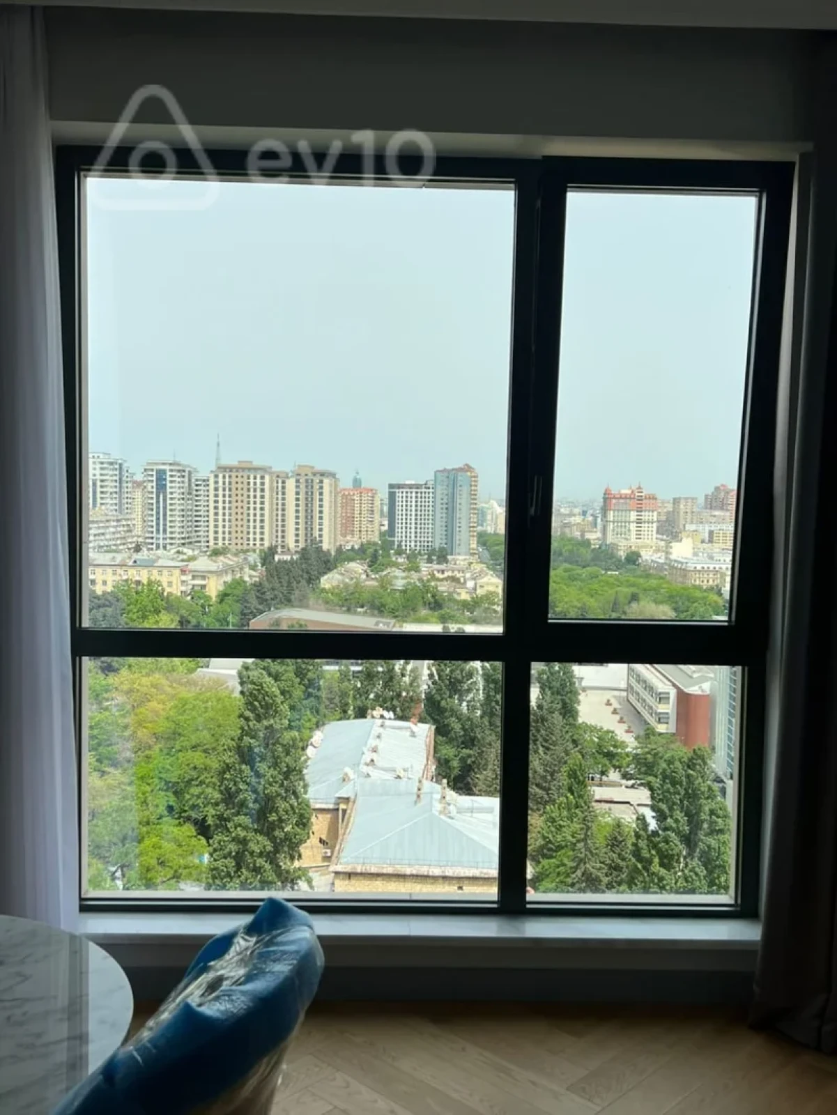 Kirayə verilir 2 otaqlı yeni tikili 120 m²