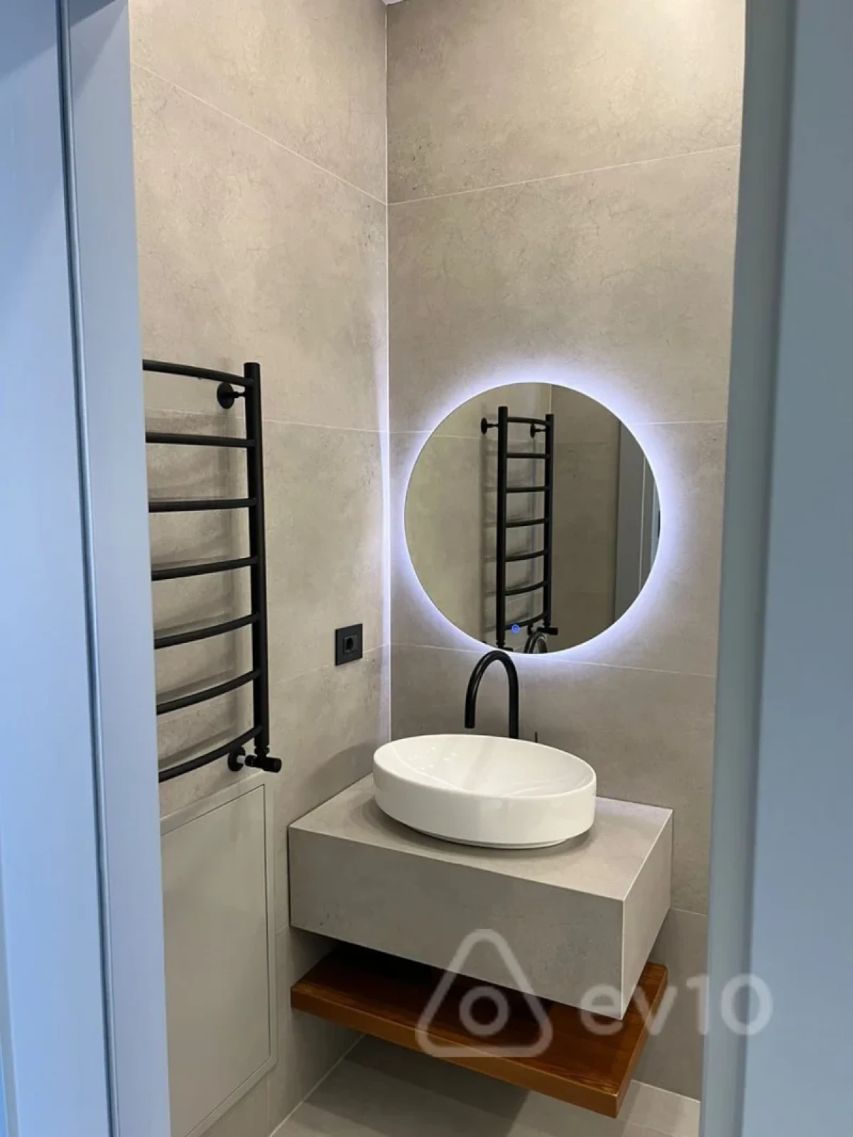 Kirayə verilir 2 otaqlı yeni tikili 120 m²